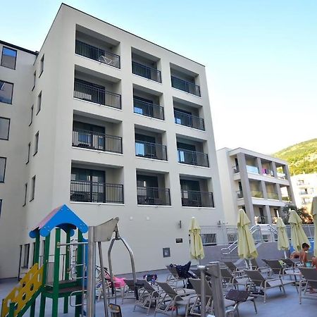 Brand New ! Seaside Apt With Poolview & Parking Budva Eksteriør billede